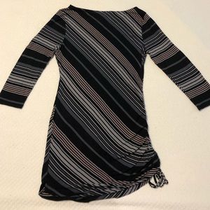 Jessica Simpson Maternity super cute and comfy top